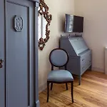 Schlosshotel Neustrelitz Отель