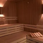 Schlosshotel Neustrelitz 酒店 施特雷利茨