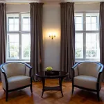 酒店 Schlosshotel Neustrelitz *