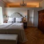 Schlosshotel Neustrelitz 施特雷利茨