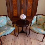 Schlosshotel Neustrelitz *