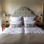 Отель Schlosshotel Neustrelitz *