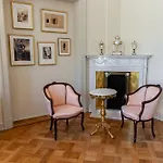 Schlosshotel Neustrelitz *