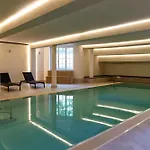 Schlosshotel Neustrelitz *