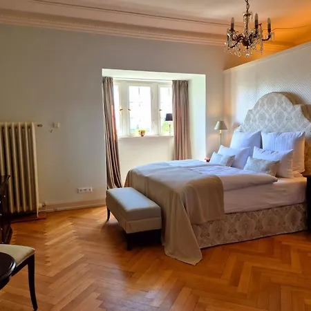 Schlosshotel Neustrelitz Hotel