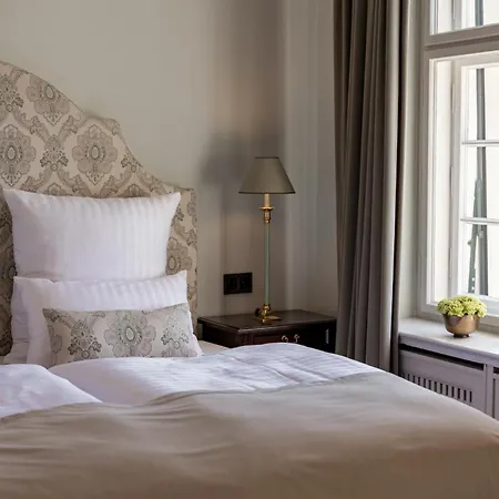 Schlosshotel Neustrelitz Hotel Neustrelitz