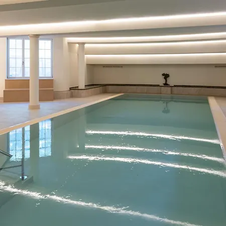 Schlosshotel Neustrelitz Hotel