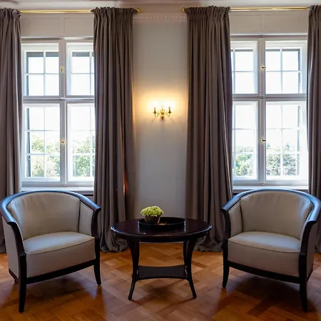 Hotel Schlosshotel Neustrelitz *