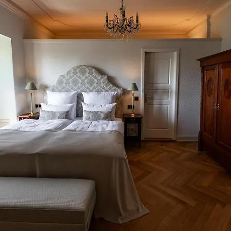 Schlosshotel Neustrelitz Neustrelitz