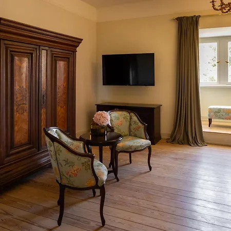 Hotel Schlosshotel Neustrelitz *