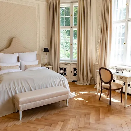 Hotel Schlosshotel Neustrelitz *