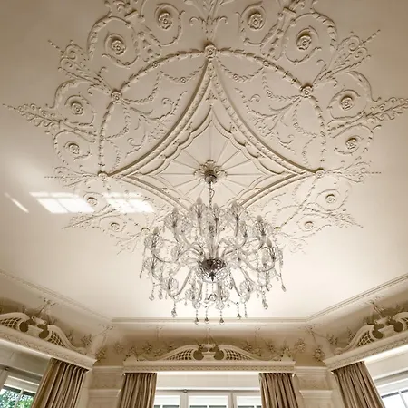 Schlosshotel Neustrelitz Hotel