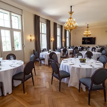 Schlosshotel Neustrelitz Neustrelitz