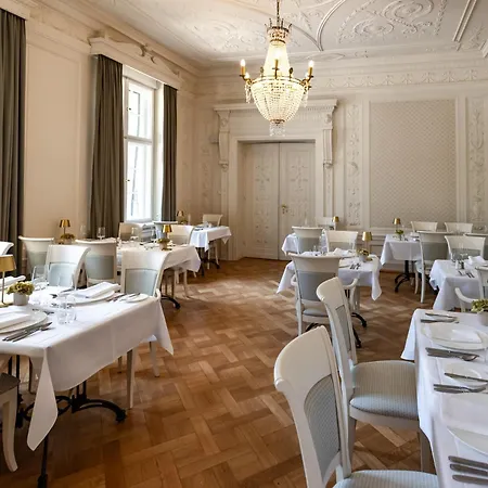 Schlosshotel Neustrelitz