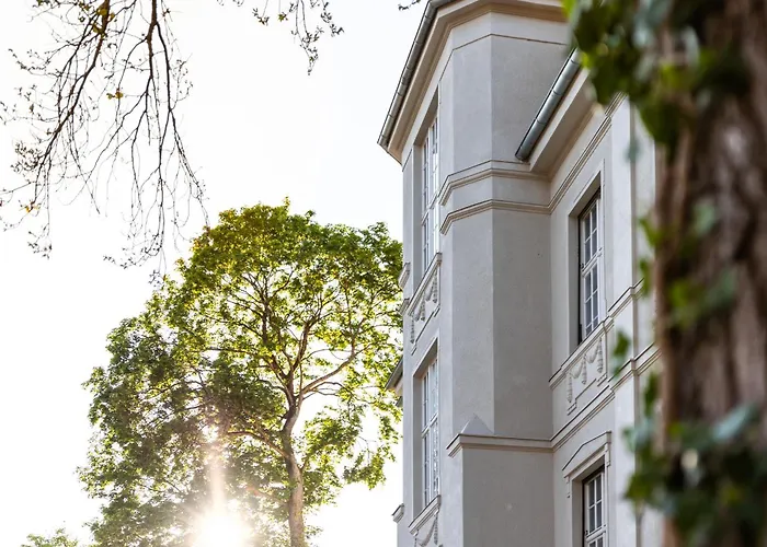 Schlosshotel Neustrelitz * Neustrelitz